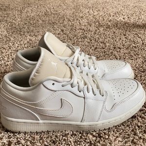 Jordan Retro 1 Low White Men’s sz 9
